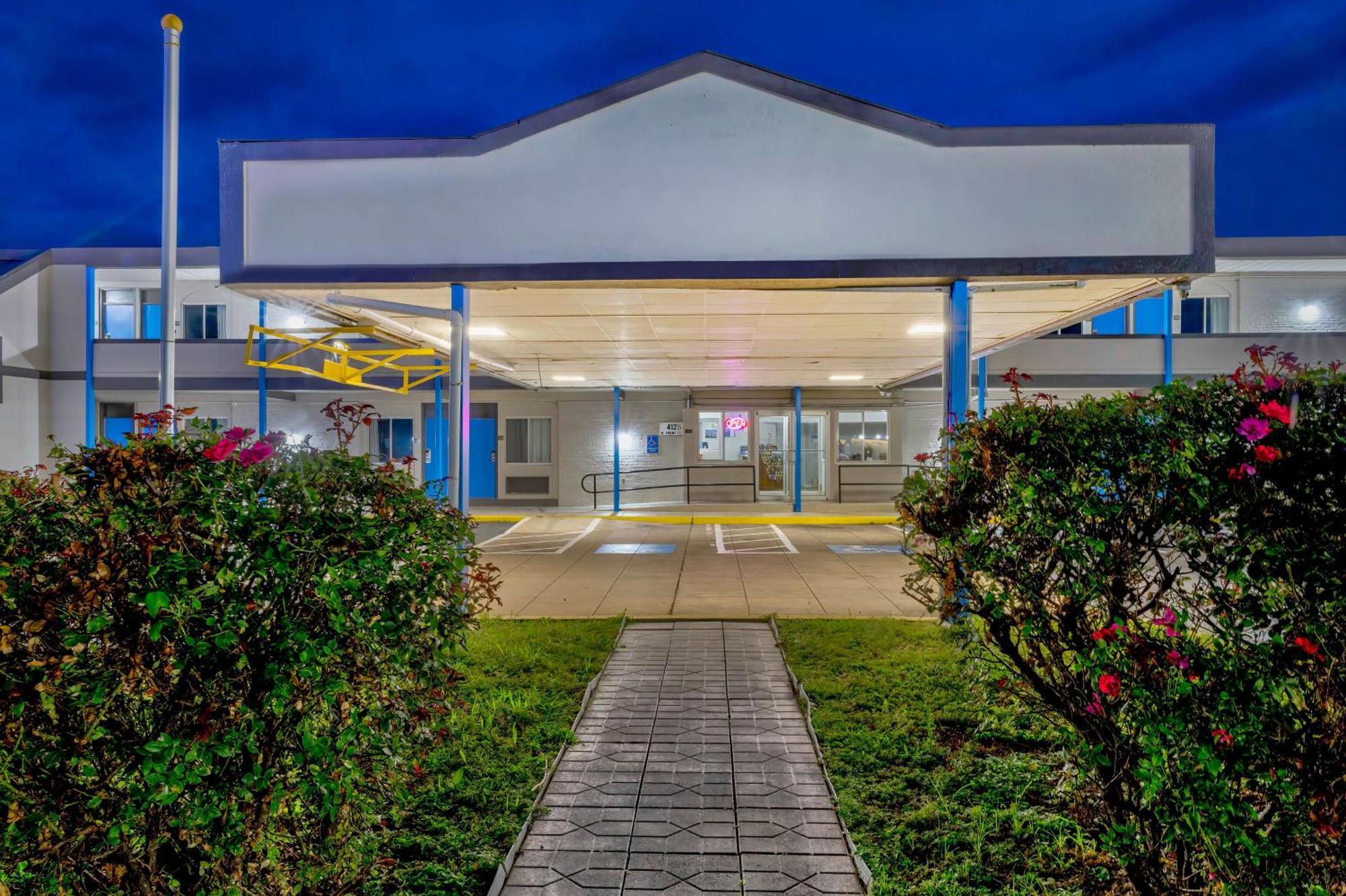 Motel 6 Harrisburg Pa Near Pa Expo Center エクステリア 写真